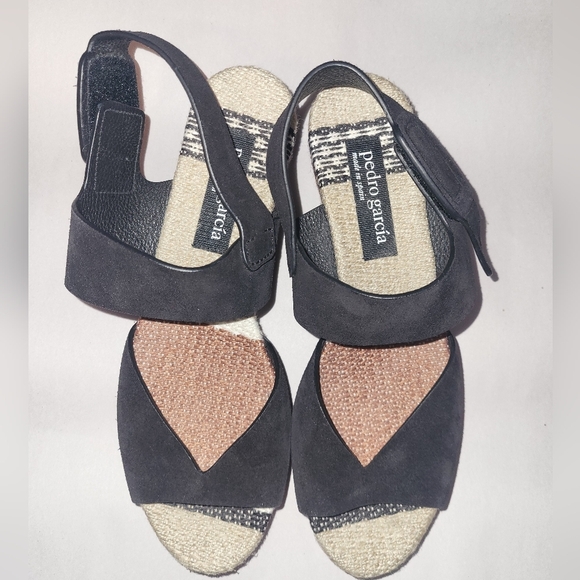 Pedro Garcia Heeled Sandals Size 6.5 Black Suede Adjustable Straps - Picture 15 of 15